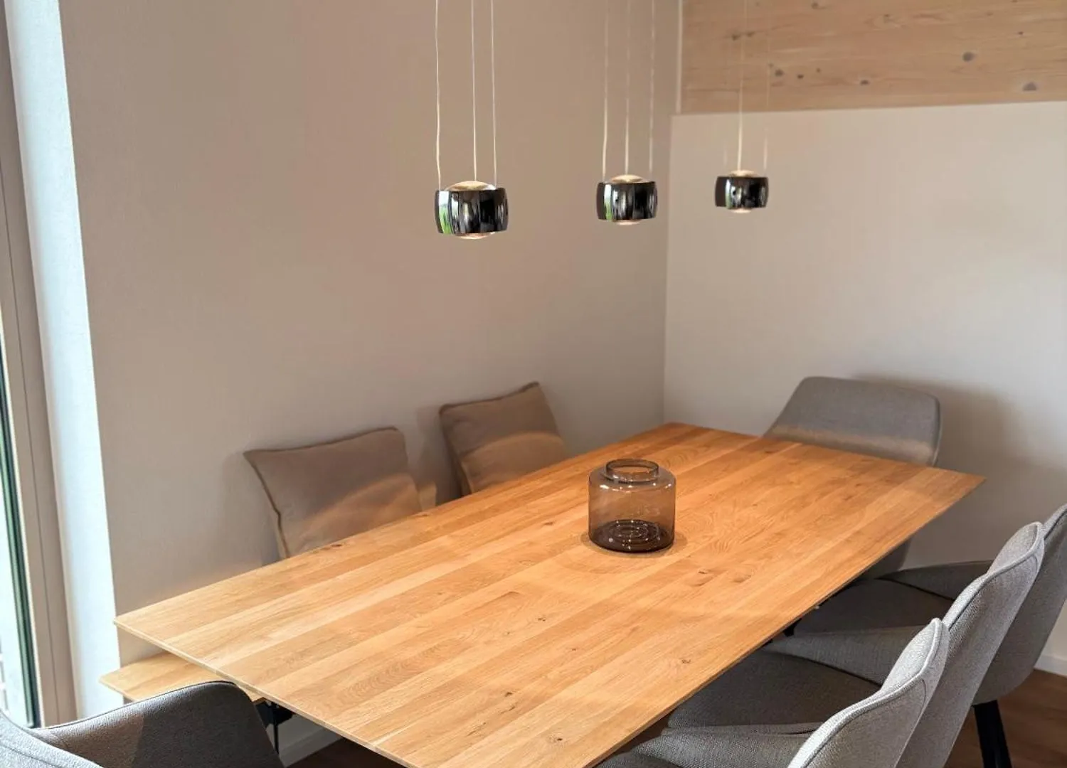 شقة Berglinien Am Chiemsee I Exklusive Ferienwohnung Mit Bis Zu 3 Schlafzimmern 2 Baedern Und Alpenblick Übersee ألمانيا